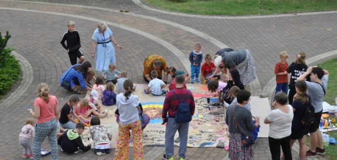 Wzruszyć się i okazać pomoc