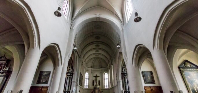 Eucharistievieringen opnieuw in de parochiekerk