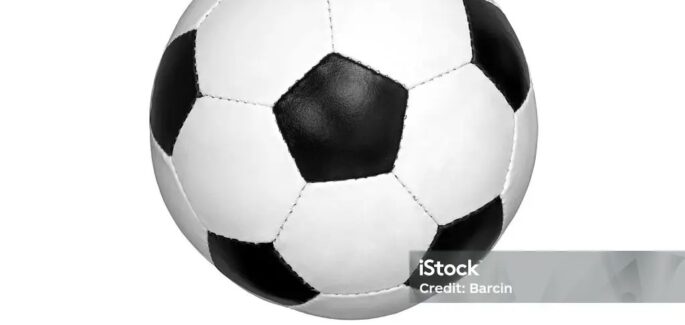 De dobbelsteen en de voetbal