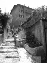 La escalera que conducía a la Iglesia de los Capuchinos, donde Chiara se consagró el 7 de diciembre de 1943