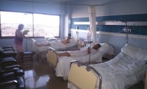 En una habitación de sanatorio