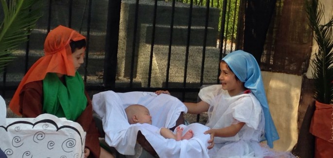 Pesebre ecuménico en la plaza