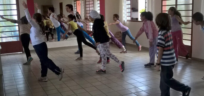 Milonga, la propuesta de voluntariado internacional que están bailando los jóvenes