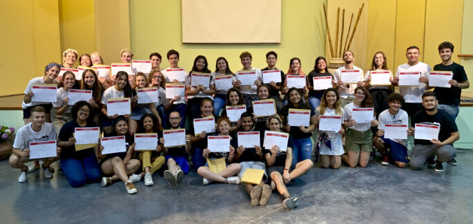 Primeros egresados de la Escuela de Jóvenes de la Mariápolis Lía con certificación universitaria de la UNNOBA