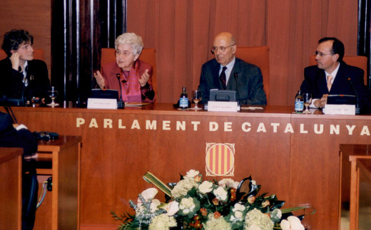 20021129_ChLubich_Parlament Catalunya_red
