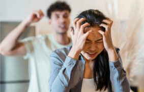 Quand le “parent critique” entre dans la relation