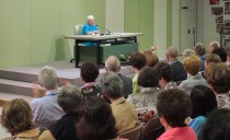 Maria Voce leads the opening of the Focolare General Assembly
