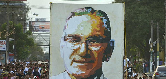 San Oscar Romero y su gente