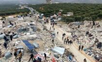 Księżyc nad gruzami: świadectwa z Turcji i Syrii