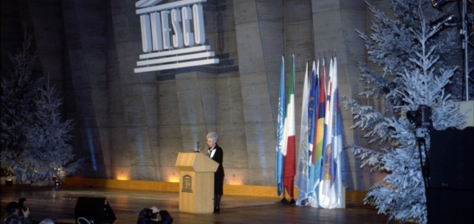 En la UNESCO “Reinventar la paz”
