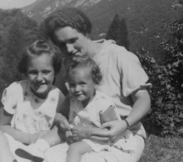Silvana e sua sorella Bianca Maria con la mamma