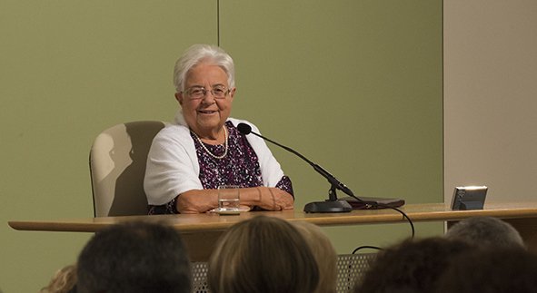 Maria Voce: promover la paz a pequeños trozos