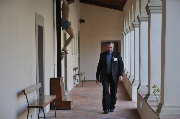 Vinea Mea: sacerdoti di comunione