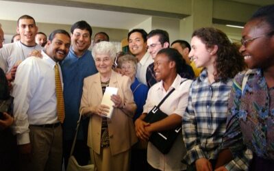 Chiara Lubich ai Giovani per un Mondo Unito