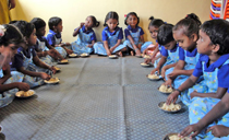 印度：幼兒園組成和平的陣營