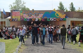阿根廷：吸引了上千年輕人的節日